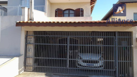 Casa com 4 Quartos à Venda, 180 m² em Santo Antônio - Louveira