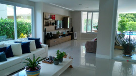 Casa com 5 Quartos à Venda, 550 m² em Catu De Abrantes - Camaçari