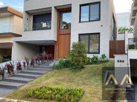 Casa com 4 Quartos à Venda, 420 m² em Alphaville - Barueri