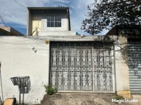 Casa com 1 Quarto para Alugar, 35 m² em Conj. Hab. Aguia De Haia - São Paulo