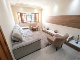 Casa com 3 Quartos à Venda, 152 m² em Parque Monte Alegre - Taboão Da Serra