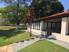 Imóvel com 6 Quartos à Venda, 24.540 m² em Centro - Araçoiaba Da Serra