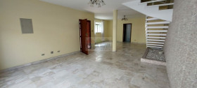 Casa com 3 Quartos à Venda, 330 m² em Gonzaga - Santos