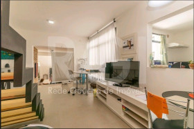 Casa com 5 Quartos à Venda, 299 m² em Menino Deus - Porto Alegre