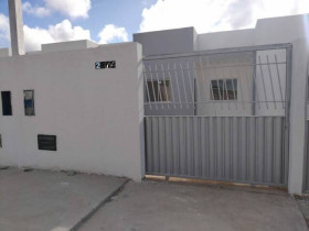 Casa com 2 Quartos à Venda, 144 m² em Campo Limpo - Feira De Santana