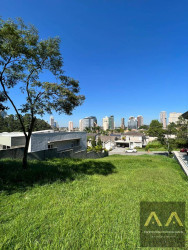 Terreno em Condomínio à Venda, 722 m² em Tamboré - Santana De Parnaíba