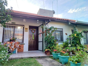 Casa à Venda,  em Capão Da Canoa