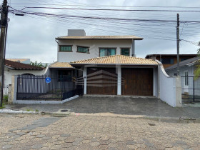 Casa com 4 Quartos à Venda, 380 m² em São João - Itajaí