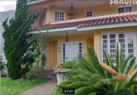 Casa com 3 Quartos à Venda, 360 m² em Camobi - Santa Maria