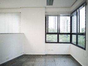 Imóvel Comercial à Venda, 28 m² em Itaim Bibi - São Paulo