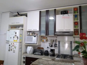 Casa com 3 Quartos à Venda, 100 m² em Vila Carrão - São Paulo