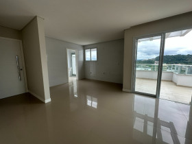 Cobertura com 3 Quartos à Venda, 145 m² em Kobrasol - São José