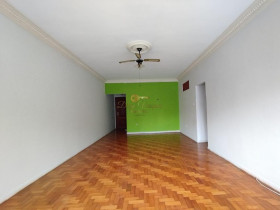 Apartamento com 2 Quartos à Venda, 74 m² em Várzea - Teresópolis