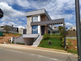 Imóvel com 3 Quartos à Venda, 320 m² em Jardim Das Samambaias - Jundiaí
