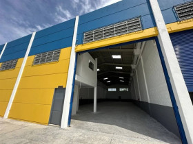 Imóvel Comercial para Alugar, 420 m² em Chácaras Cibratel - Itanhaém
