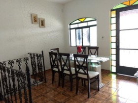 Casa com 4 Quartos à Venda, 160 m² em Jardim Leblon - Belo Horizonte