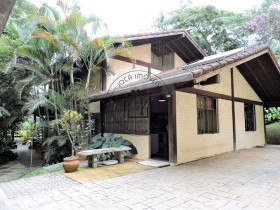 Casa de Condomínio com 5 Quartos à Venda, 2.621 m² em Chácara Dos Junqueiras - Carapicuíba