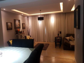 Casa com 4 Quartos à Venda, 295 m² em Pechincha - Rio De Janeiro