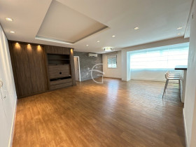 Apartamento com 3 Quartos à Venda, 137 m² em Atiradores - Joinville