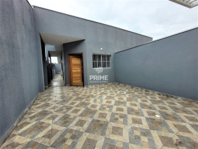 Casa com 2 Quartos à Venda, 69 m² em Balneário Gardem Mar - Caraguatatuba