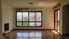 Apartamento com 2 Quartos para Alugar, 110 m² em Moema - São Paulo