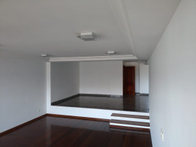 Imóvel com 4 Quartos à Venda, 268 m² em Anhangabaú - Jundiaí