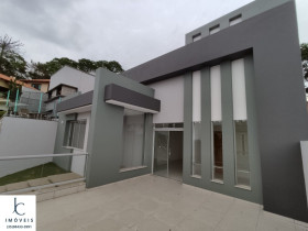 Casa com 3 Quartos à Venda, 378 m² em Vale Dos Pinheiros - São Lourenço