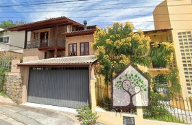 Casa com 4 Quartos à Venda, 255 m² em Pantanal - Florianópolis