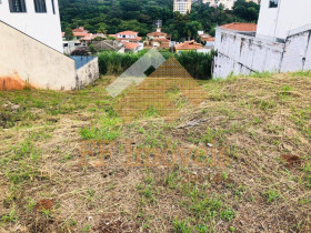 Terreno à Venda, 513 m² em Jardim São Carlos - São Carlos