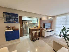 Apartamento com 2 Quartos à Venda, 73 m² em Jardim Sabará - Porto Alegre