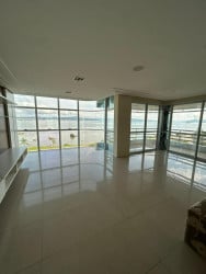 Apartamento com 4 Quartos à Venda, 211 m² em Agronômica - Florianópolis
