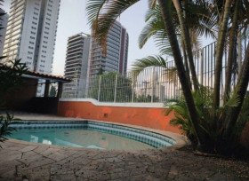 Casa com 4 Quartos à Venda, 250 m² em Pinheiros - São Paulo