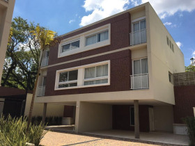 Casa com 4 Quartos à Venda, 300 m² em Morumbi - São Paulo