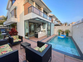 Casa de Condomínio com 4 Quartos à Venda, 192 m² em Recreio Dos Bandeirantes - Rio De Janeiro
