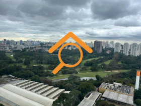Imóvel com 3 Quartos à Venda, 261 m² em Jurubatuba - São Paulo