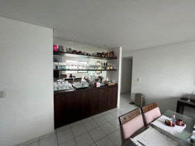 Apartamento com 4 Quartos para Alugar, 200 m² em Graças - Recife