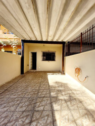 Casa com 2 Quartos para Alugar, 77 m² em Santo Amaro - São Paulo