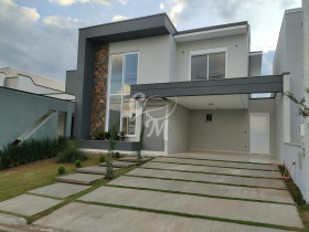 Casa de Condomínio com 3 Quartos à Venda, 240 m² em Condomínio Phytus - Itupeva