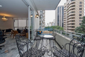 Apartamento com 3 Quartos à Venda, 214 m² em Jardim América - São Paulo