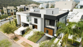 Casa com 5 Quartos à Venda, 480 m² em Alphaville - Santana De Parnaíba