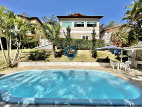 Casa com 5 Quartos à Venda, 400 m² em Jardim Do Golf I - Jandira