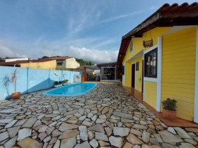 Casa de Condomínio com 2 Quartos à Venda, 106 m² em Massaguaçu - Caraguatatuba