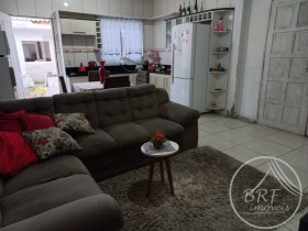 Casa com 3 Quartos à Venda, 216 m² em Serraria - São José