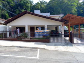 Casa com 10 Quartos à Venda, 360 m² em Encano - Indaial