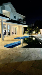 Casa com 4 Quartos para Alugar, 950 m² em Alphaville - Barueri