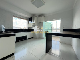 Apartamento com 3 Quartos à Venda, 131 m² em Centro - Patos De Minas
