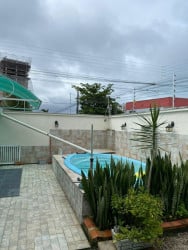 Casa com 3 Quartos à Venda,  em Perequê - Porto Belo
