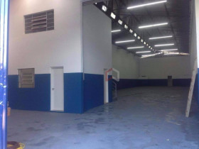 Sala Comercial à Venda, 400 m² em Vila Nova York - São Paulo