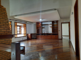 Casa com 3 Quartos para Alugar, 300 m² em Alphaville - Santana De Parnaíba