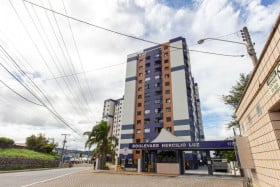 Apartamento com 2 Quartos à Venda, 116 m² em Estreito - Florianópolis